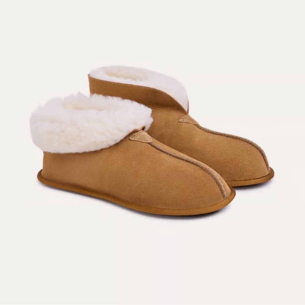 🪭 Celtic & Co.🪭Ladies' Shearling Bootee Slippers US 10